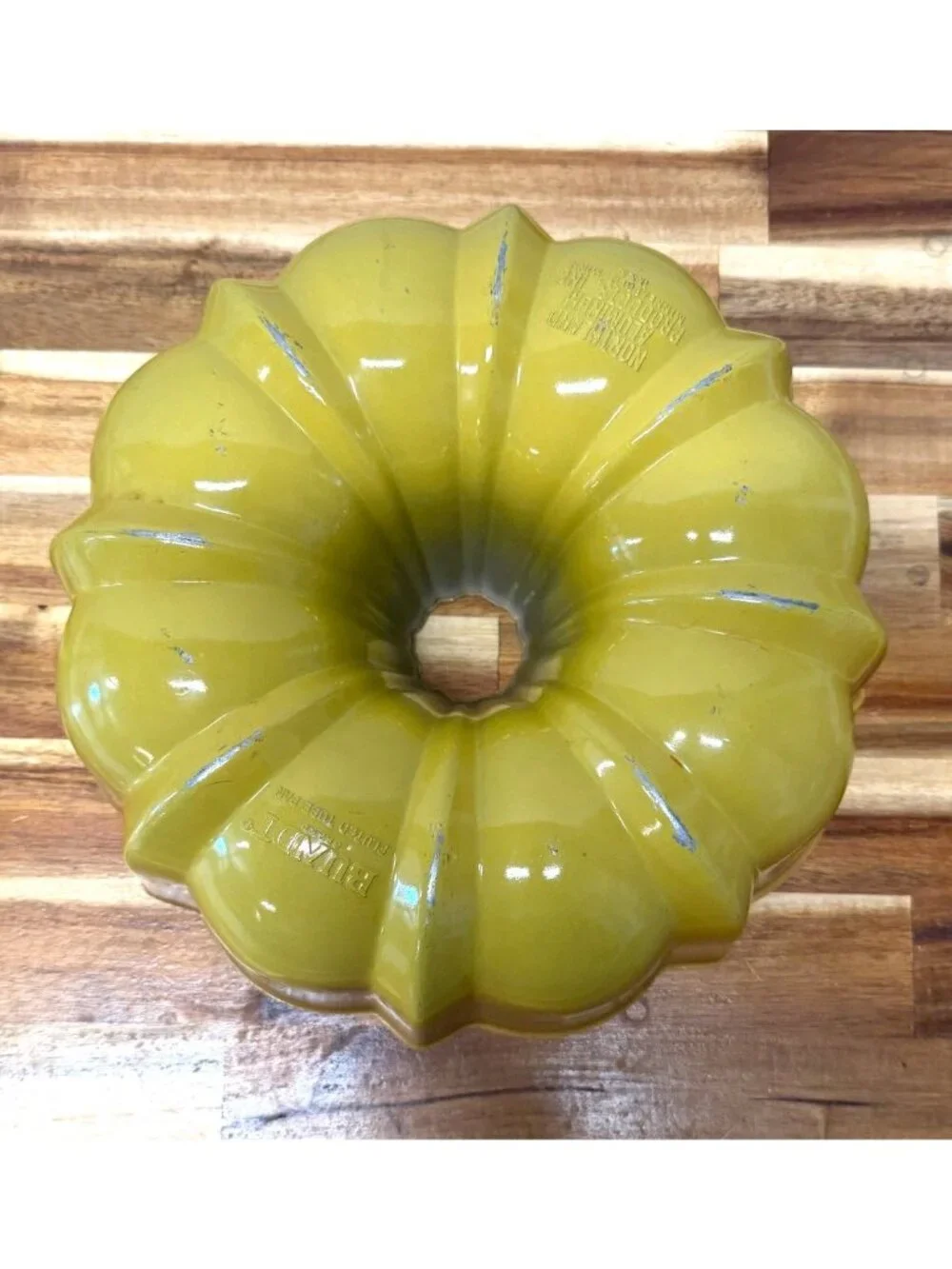 Vintage BUNDT Brand Fluted Tube Pan Harvest Gold Northland Aluminum Products USA